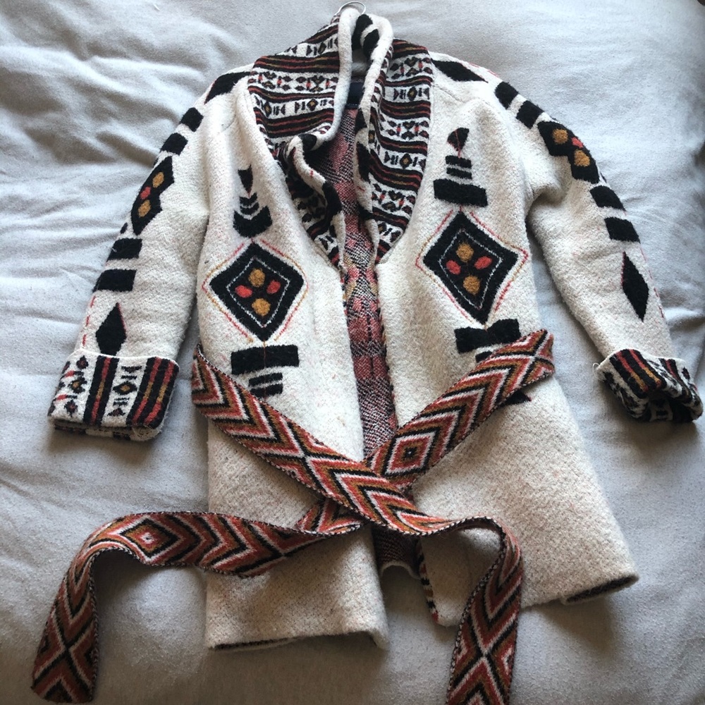 Zara Long Seasonal Sweater- LIKE NEW!